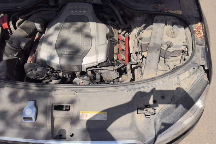 Used Audi A8 2014 A8L 45 TFSI quattro Comfort model Engine Bay Left