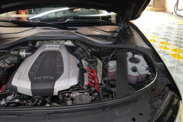 Used Audi A8 2014 A8L 45 TFSI quattro Luxury Model Engine Bay Left