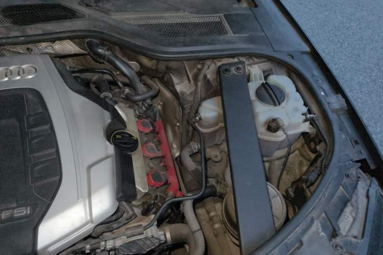 Used Audi A8 2014 A8L 50 TFSI quattro Prestige Edition Engine Bay Left