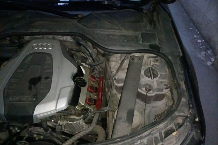 Used Audi A8 2014 A8L 45 TFSI quattro Luxury Model Engine Bay Left
