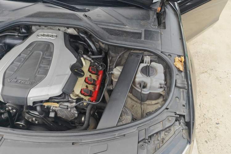 Used Audi A8 2014 A8L 45 TFSI quattro Comfort model Engine Bay Left