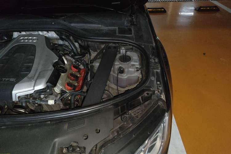 Used Audi A8 2014 A8L 45 TFSI quattro Luxury Model Engine Bay Left