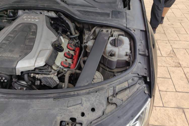 Used Audi A8 2014 A8L 45 TFSI quattro Luxury Model Engine Bay Left
