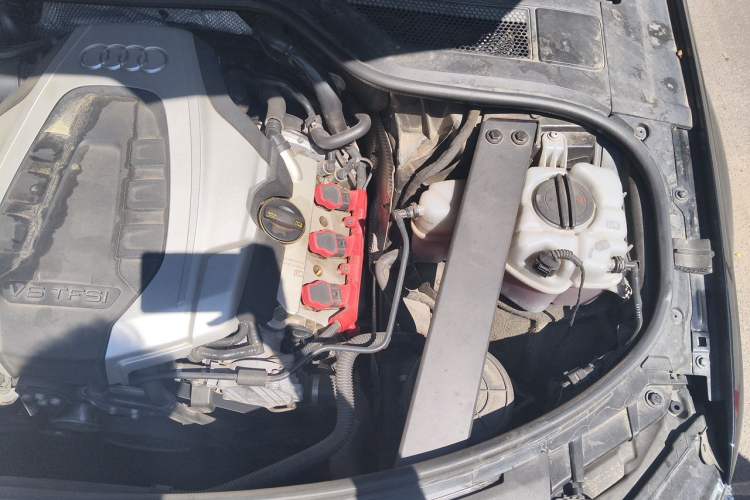 Used Audi A8 2014 A8L 45 TFSI quattro Luxury Model Engine Bay Left