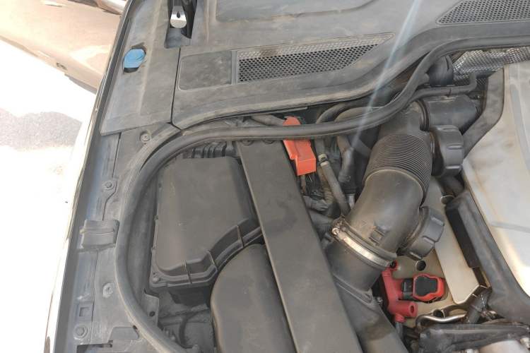 Used Audi A8 2014 A8L 45 TFSI quattro Luxury Model Engine Bay Right