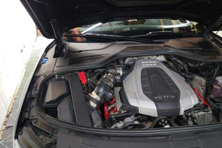 Used Audi A8 2014 A8L 45 TFSI quattro Luxury Model Engine Bay Right