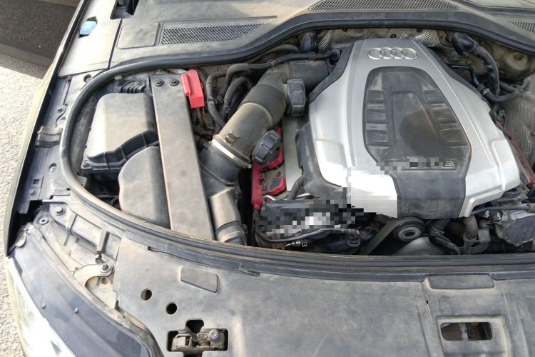 Used Audi A8 2014 A8L 45 TFSI quattro Comfort model Engine Bay Right