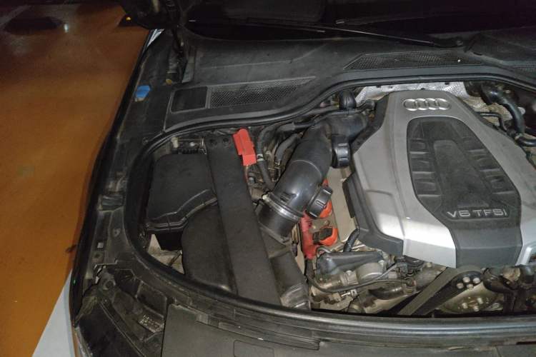 Used Audi A8 2014 A8L 45 TFSI quattro Luxury Model Engine Bay Right