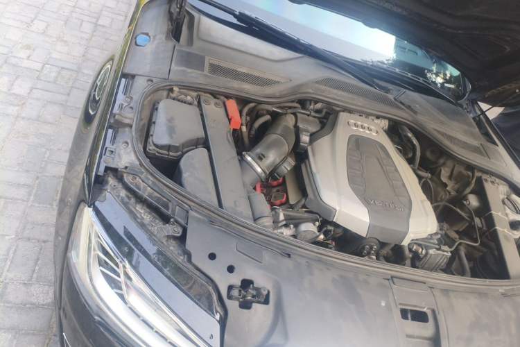 Used Audi A8 2014 A8L 50 TFSI quattro Luxury Model Engine Bay Right