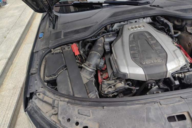 Used Audi A8 2014 A8L 45 TFSI quattro Luxury Model Engine Bay Right
