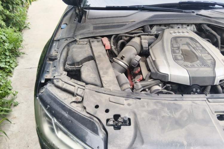 Used Audi A8 2014 A8L 45 TFSI quattro Luxury Model Engine Bay Right