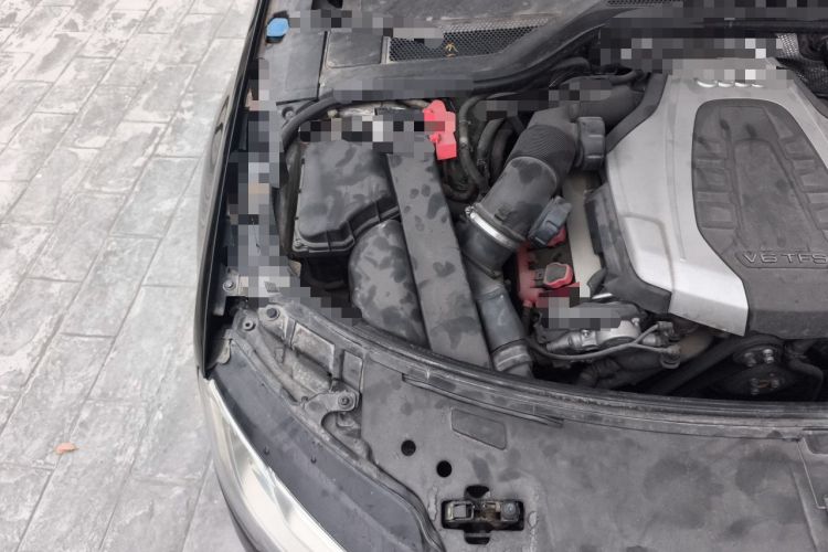 Used Audi A8 2014 A8L 45 TFSI quattro Comfort model Engine Bay Right