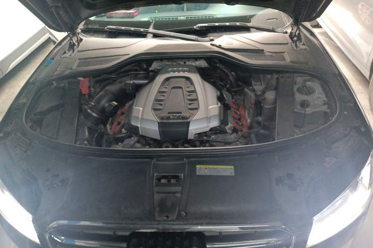 Used Audi A8 2014 A8L 45 TFSI quattro Comfort model Engine Bay