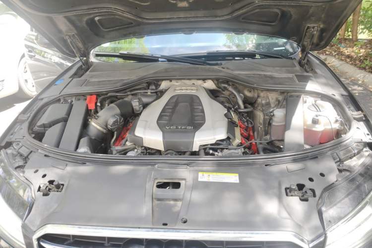 Used Audi A8 2014 A8L 45 TFSI quattro Comfort model Engine Bay