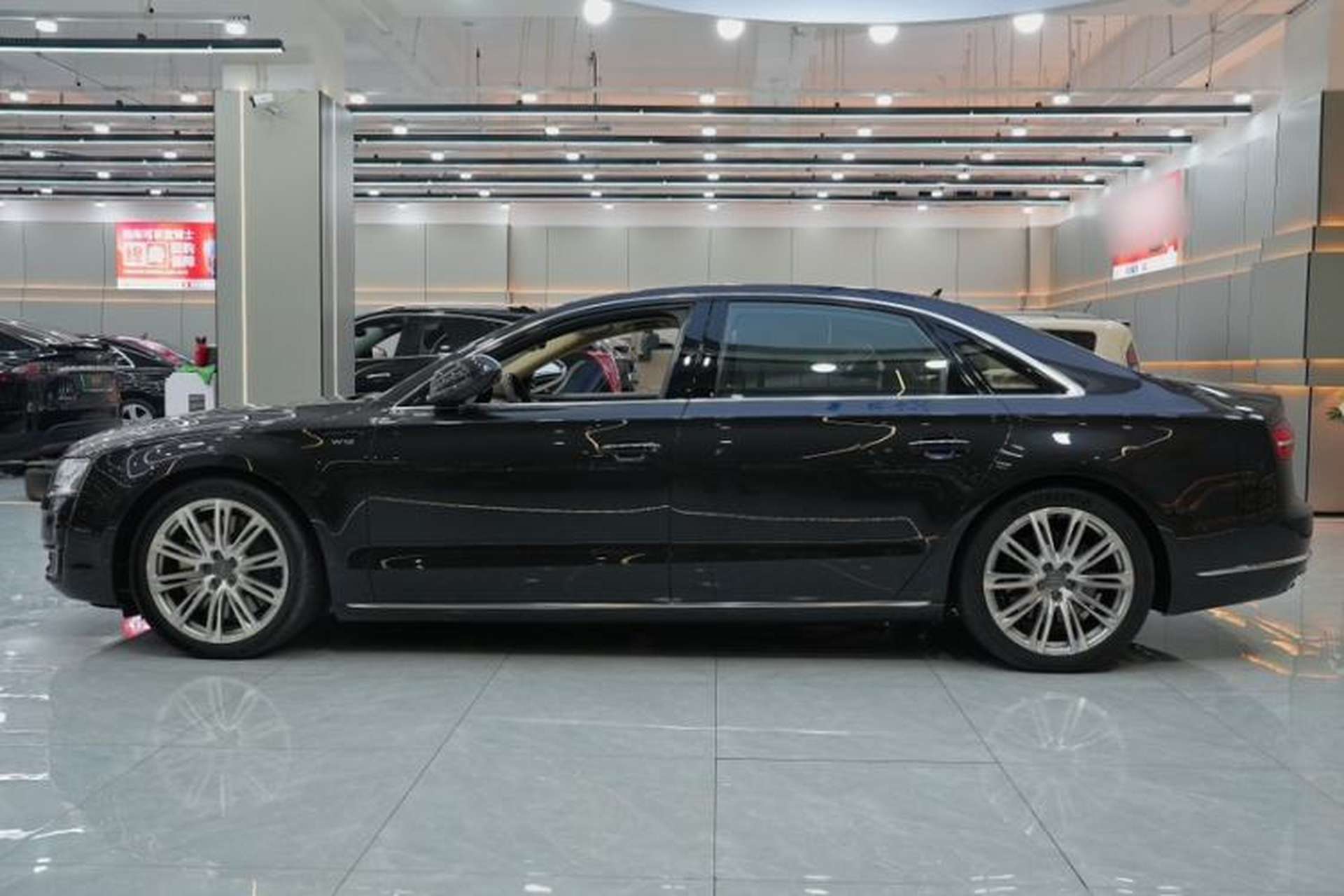 Used Audi A8 2014 A8L 6.3 FSI W12 quattro flagship model Exterior 1