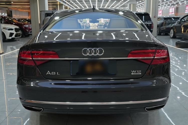Used Audi A8 2014 A8L 6.3 FSI W12 quattro flagship model Exterior 3