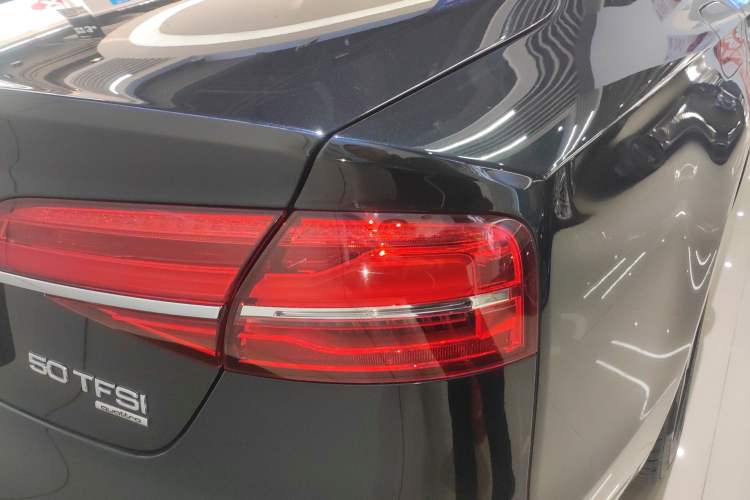 Used Audi A8 2014 A8L 45 TFSI quattro Comfort model Exterior 3