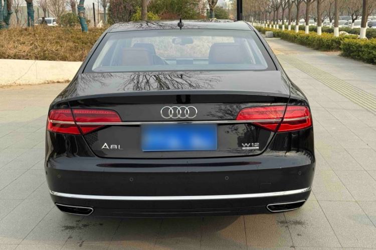 Used Audi A8 2014 A8L 6.3 FSI W12 quattro flagship model Exterior 4