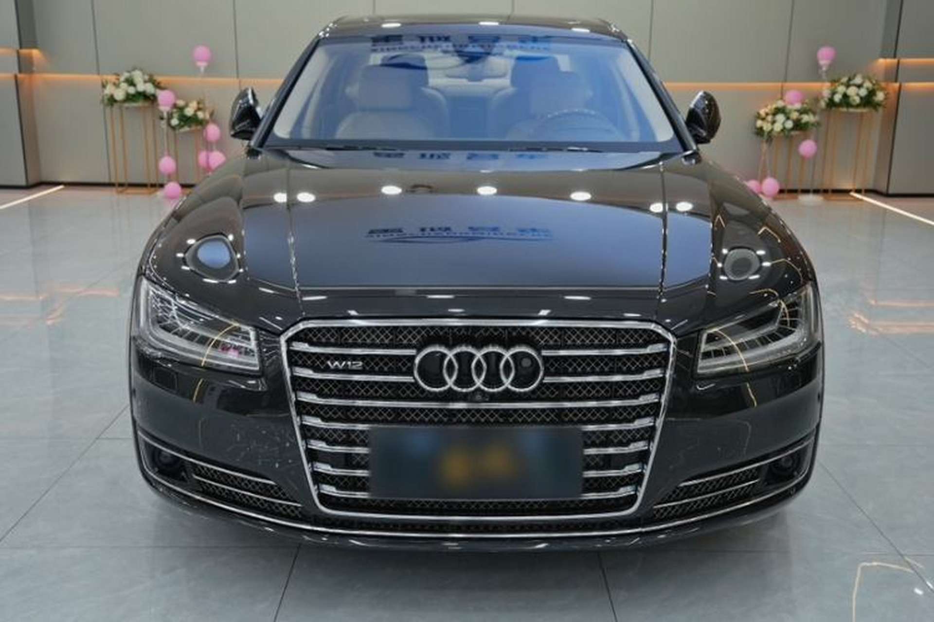 Used Audi A8 2014 A8L 6.3 FSI W12 quattro flagship model Exterior 4