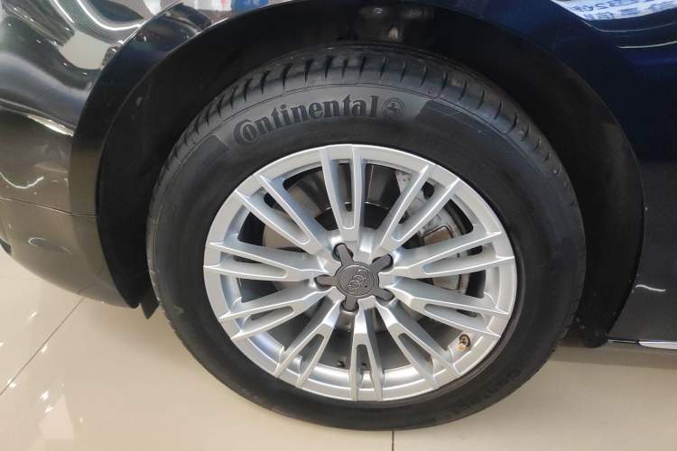 Used Audi A8 2014 A8L 45 TFSI quattro Comfort model Exterior 4