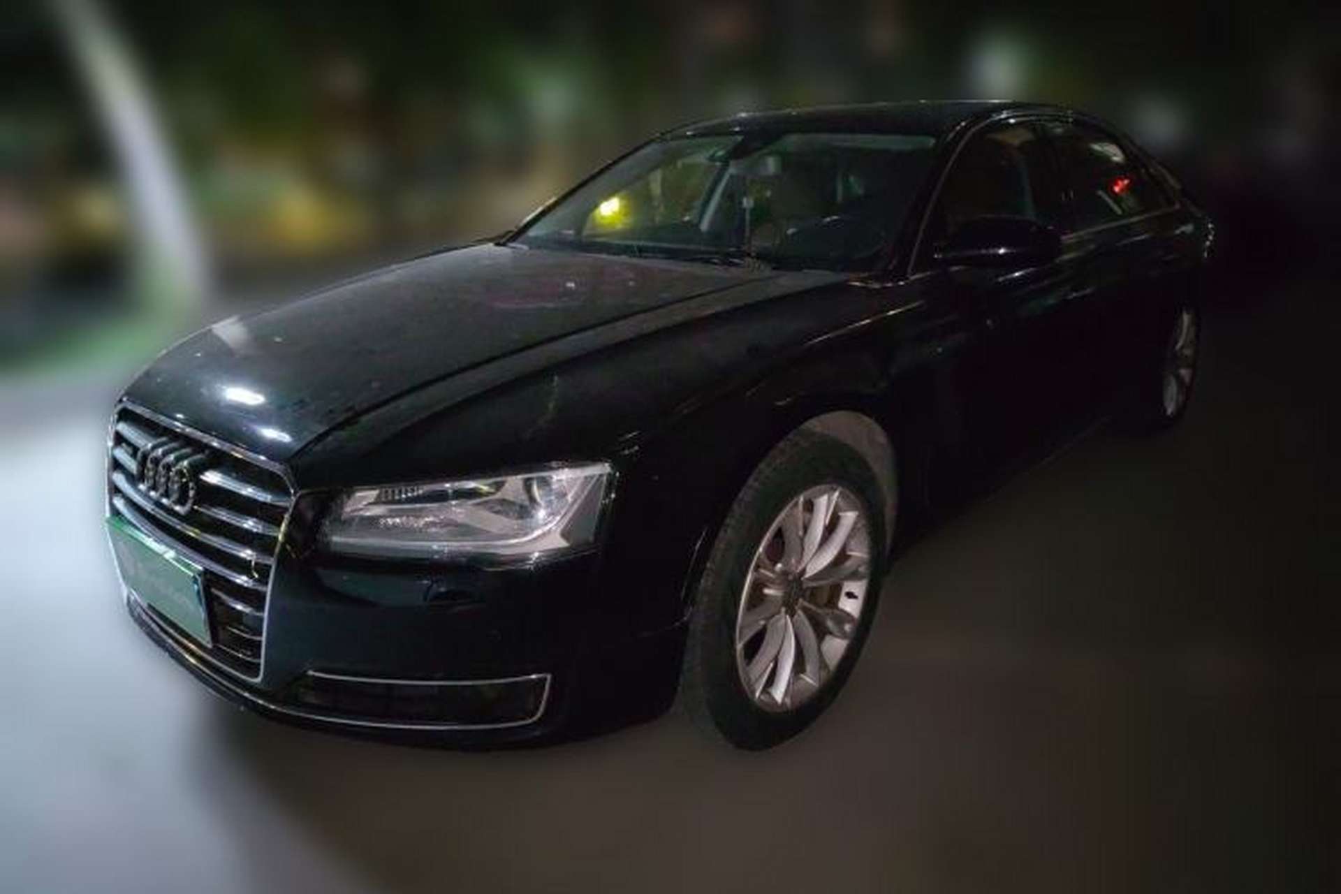 Used Audi A8 2014 A8L 45 TFSI quattro Comfort model Front Left 45 Deg