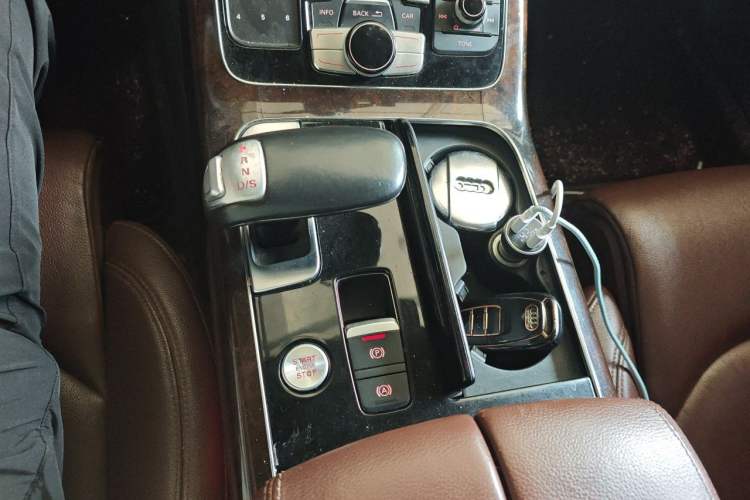 Used Audi A8 2014 A8L 45 TFSI quattro Comfort model Gear Lever