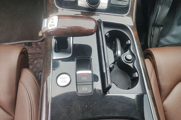Used Audi A8 2014 A8L 45 TFSI quattro Comfort model Gear Lever