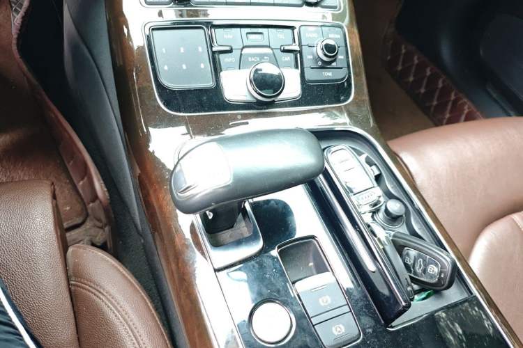 Used Audi A8 2014 A8L 45 TFSI quattro Comfort model Gear Lever