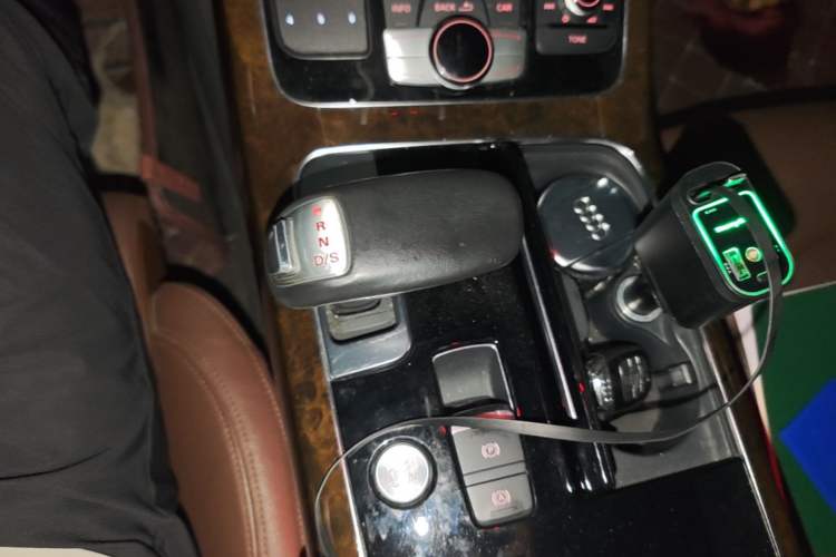 Used Audi A8 2014 A8L 45 TFSI quattro Comfort model Gear Lever