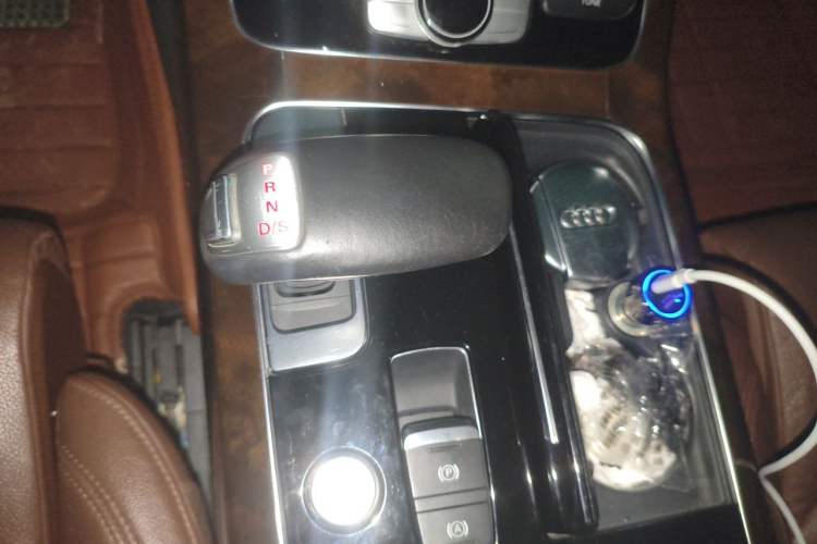 Used Audi A8 2014 A8L 45 TFSI quattro Comfort model Gear Lever
