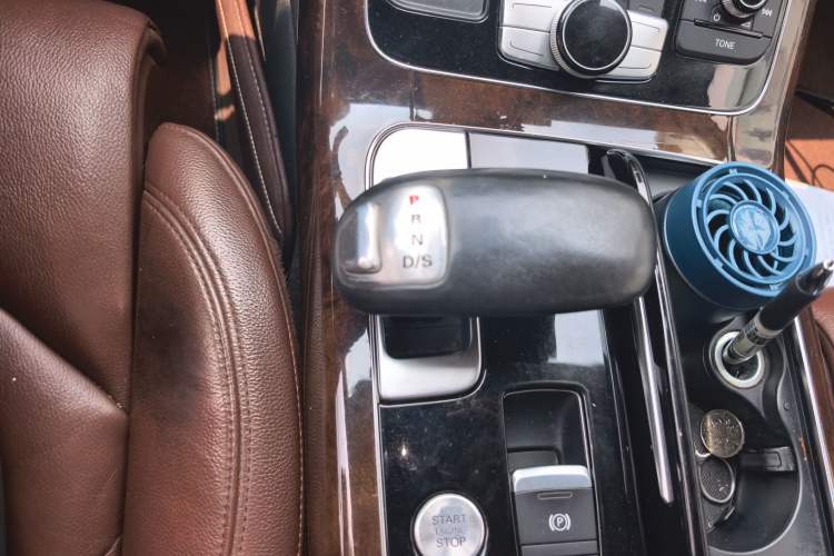 Used Audi A8 2014 A8L 45 TFSI quattro Comfort model Gear Lever