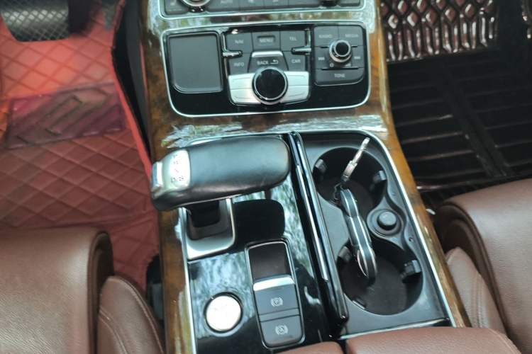 Used Audi A8 2014 A8L 45 TFSI quattro Comfort model Gear Lever
