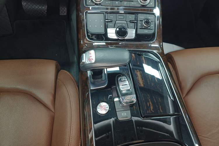 Used Audi A8 2014 A8L 45 TFSI quattro Comfort model Gear Lever