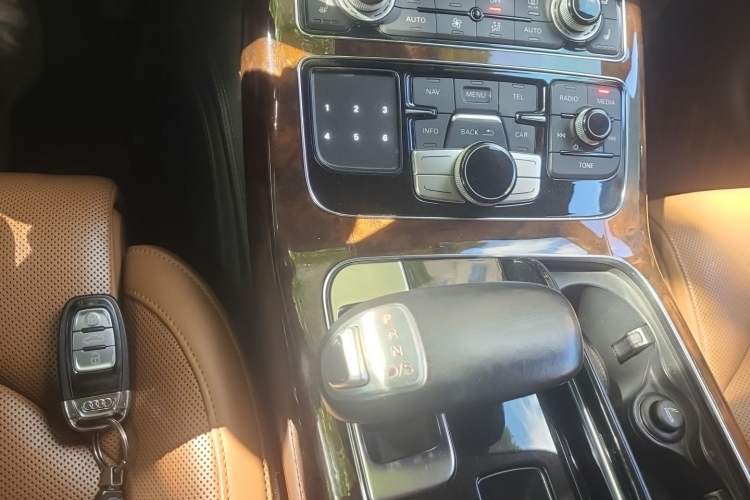 Used Audi A8 2014 A8L 45 TFSI quattro Luxury Model Gear Lever