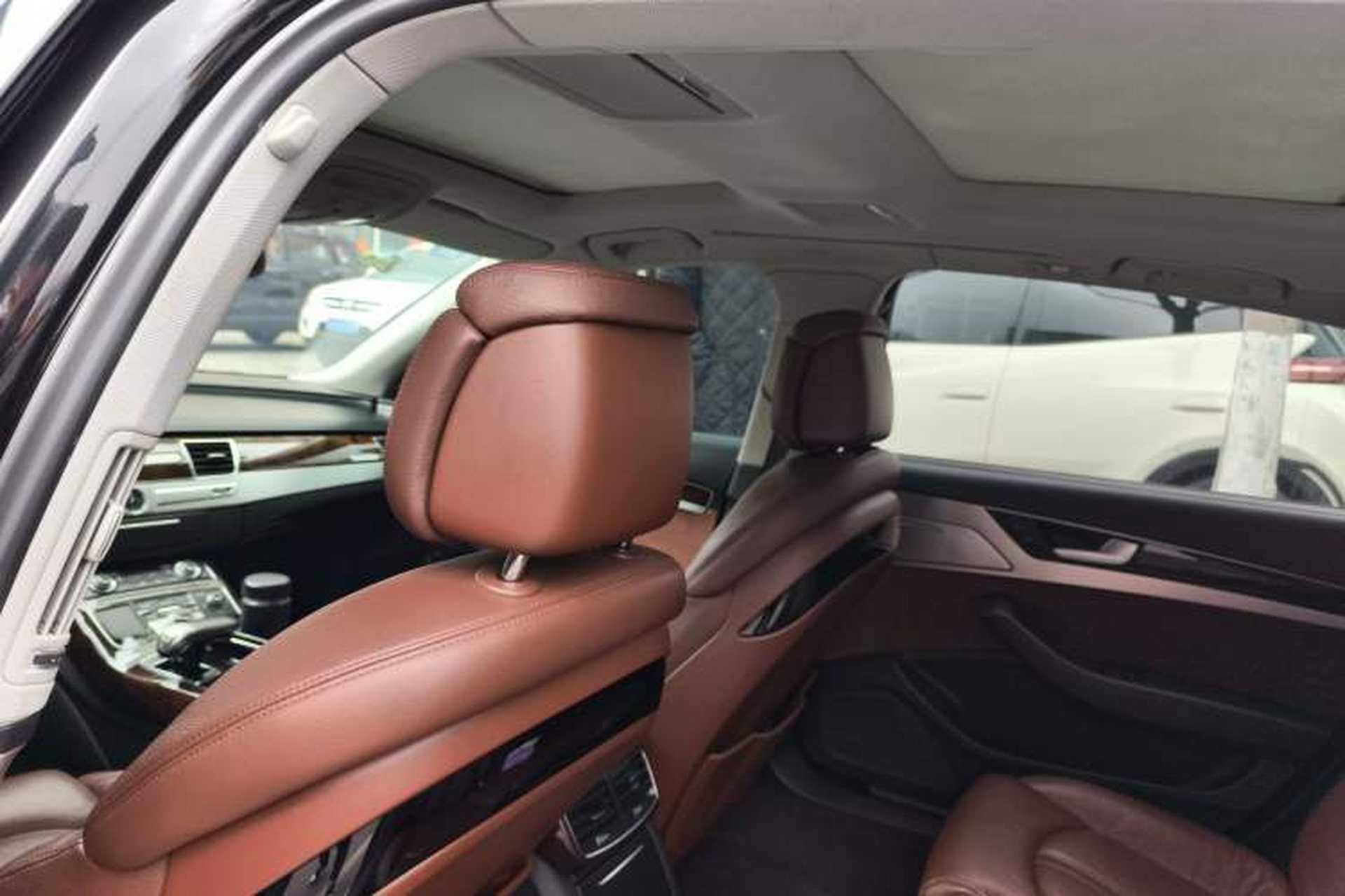 Used Audi A8 2014 A8L 45 TFSI quattro Comfort model Headliner