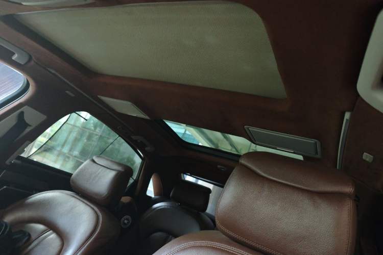 Used Audi A8 2014 A8L 45 TFSI quattro Comfort model Headliner
