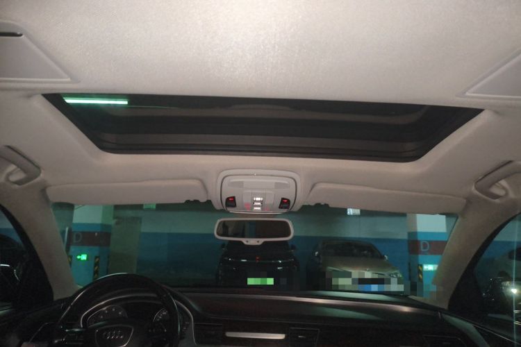 Used Audi A8 2014 A8L 45 TFSI quattro Comfort model Headliner