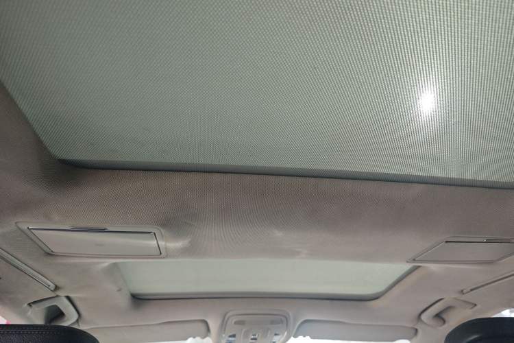 Used Audi A8 2014 A8L 45 TFSI quattro Comfort model Headliner