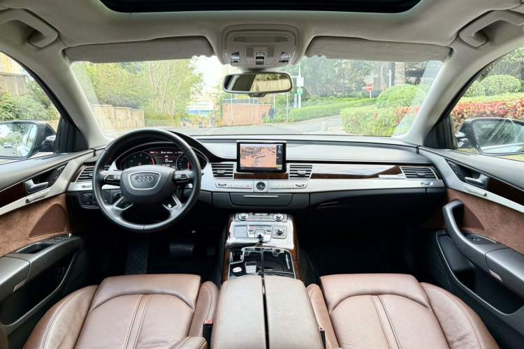 Used Audi A8 2014 A8L 45 TFSI quattro Comfort model Headliner