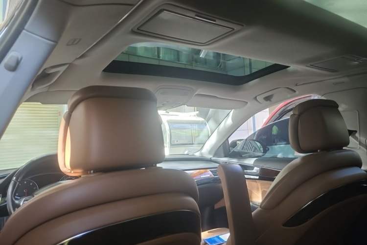 Used Audi A8 2014 A8L 45 TFSI quattro Luxury Model Headliner