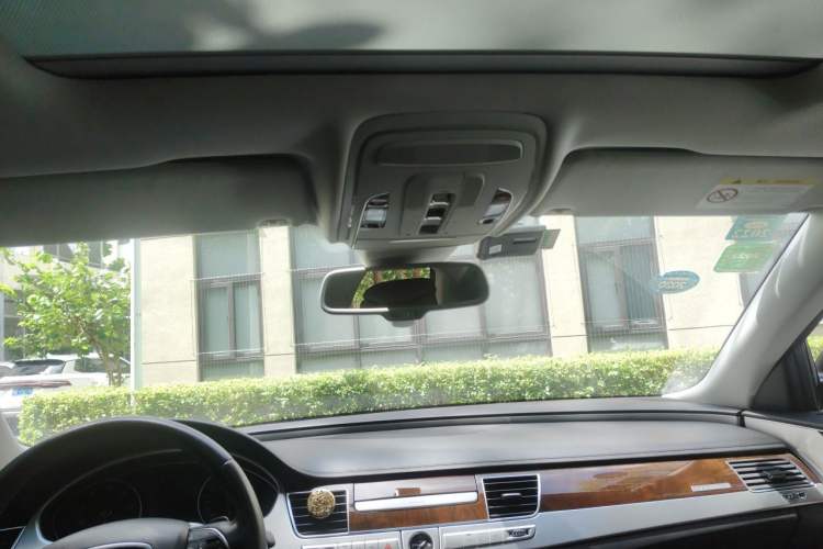 Used Audi A8 2014 A8L 45 TFSI quattro Comfort model Headliner