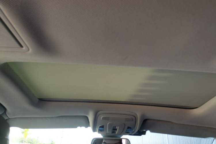 Used Audi A8 2014 A8L 45 TFSI quattro Comfort model Headliner