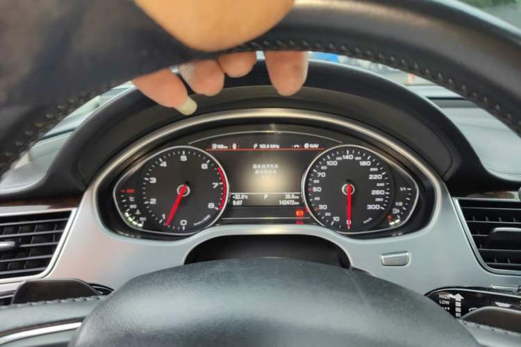 Used Audi A8 2014 A8L 45 TFSI quattro Comfort model Instrument Cluster