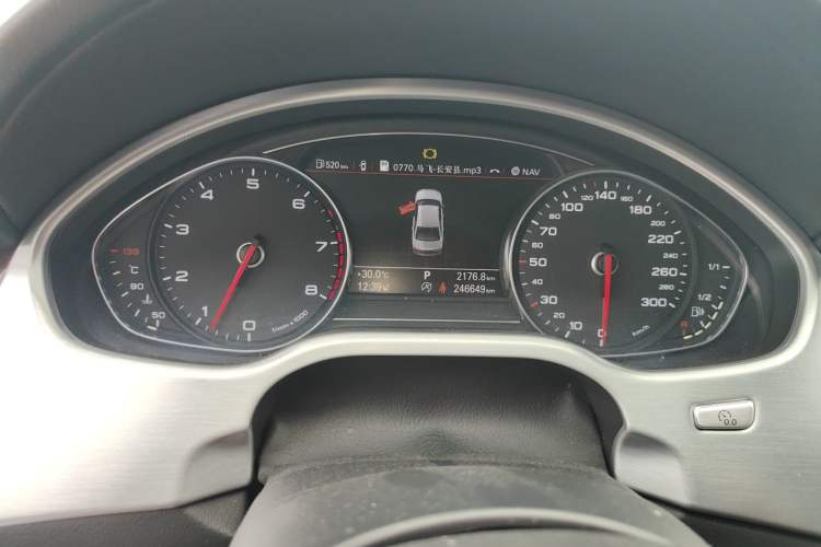 Used Audi A8 2014 A8L 45 TFSI quattro Comfort model Instrument Cluster