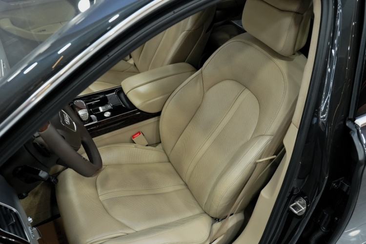 Used Audi A8 2014 A8L 6.3 FSI W12 quattro flagship model Interior 1