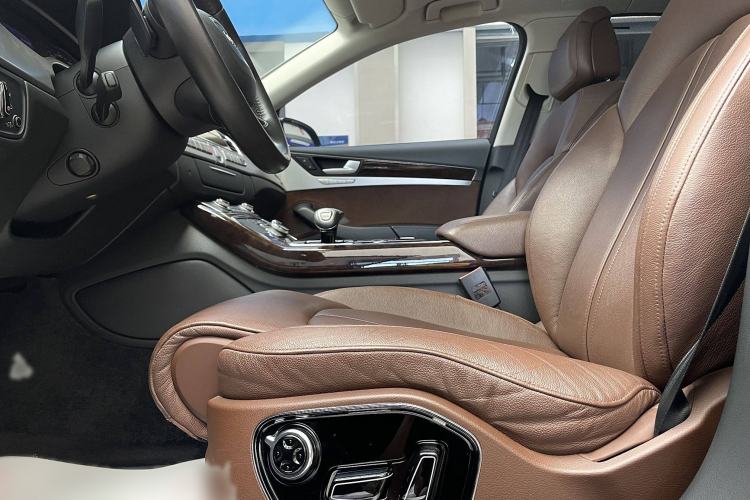 Used Audi A8 2014 A8L 45 TFSI quattro Comfort model Interior 1