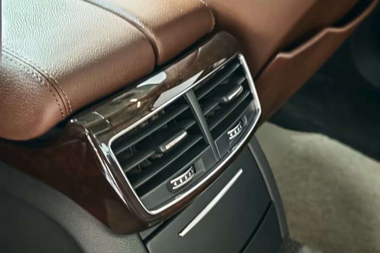 Used Audi A8 2014 A8L 45 TFSI quattro Comfort model Interior 1