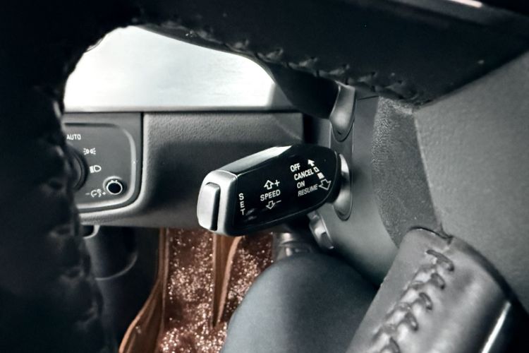 Used Audi A8 2014 A8L 45 TFSI quattro Comfort model Interior 12