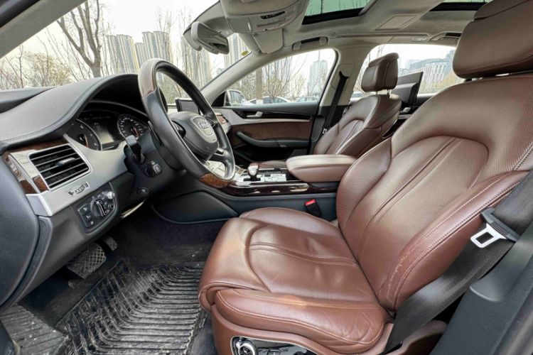 Used Audi A8 2014 A8L 6.3 FSI W12 quattro flagship model Interior 2