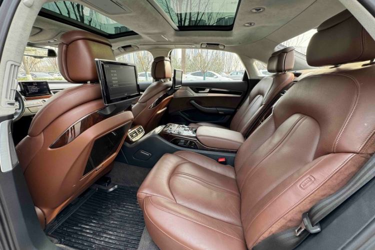 Used Audi A8 2014 A8L 6.3 FSI W12 quattro flagship model Interior 3